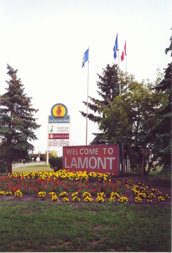 Welcome to Lamont sign at the entrance to the town of Lamont, Alberta
