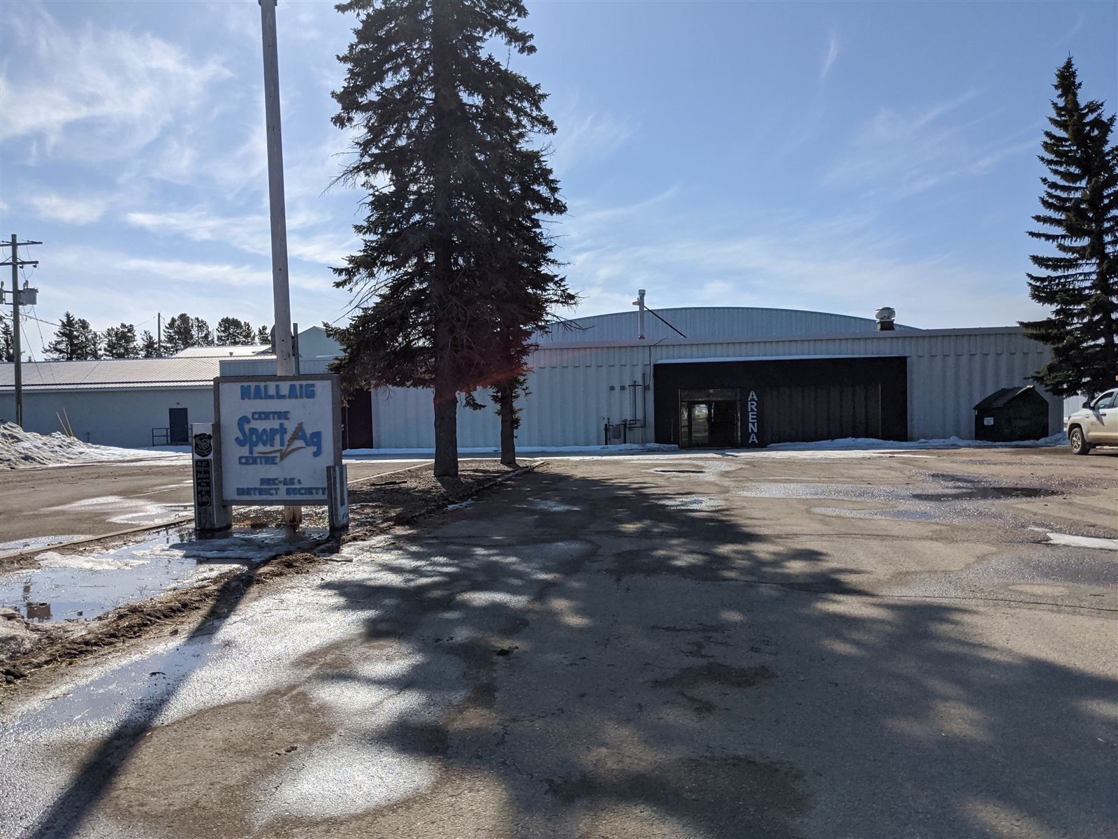 Mallaig Sport Ag Centre and arena in Mallaig, Alberta