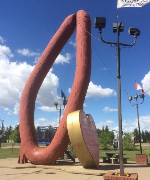 The World's Largest Sausage statue outside Stawnichy's in Mundare, Alberta