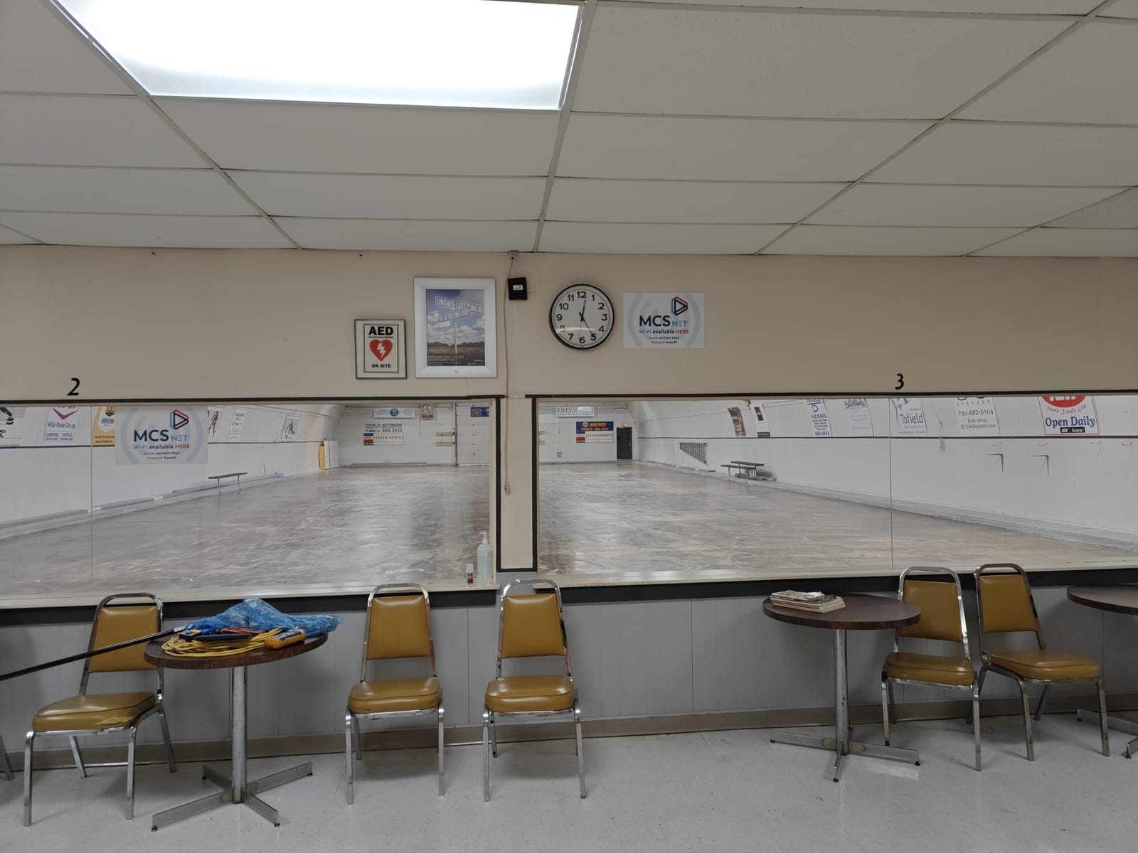 The Tofield Curling Club rink and lounge in Tofield, Alberta, an MCSnet free Wi-Fi hotspot